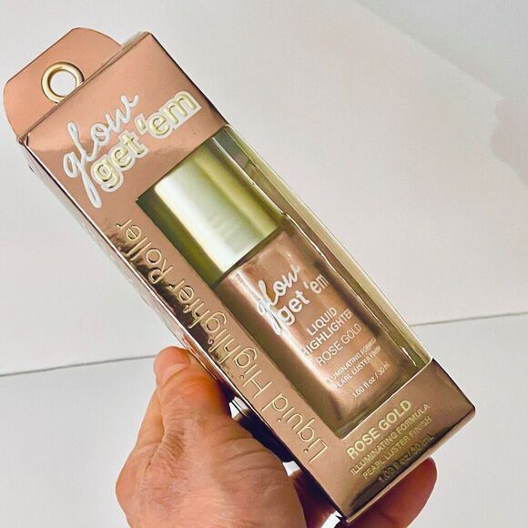 NWT 2 glow get’em liquid highlighter roller Rose Gold for a Radiant Healthy Glow